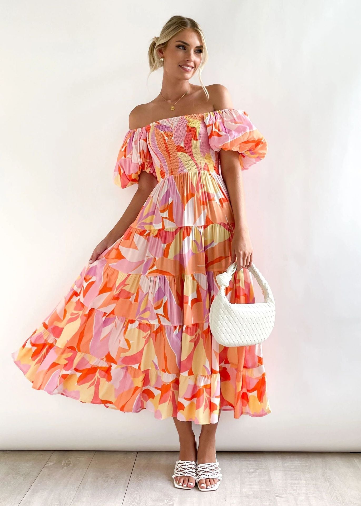 2023 summer new puff sleeve vacation slim long skirt hot girl high waist one-shoulder print dress