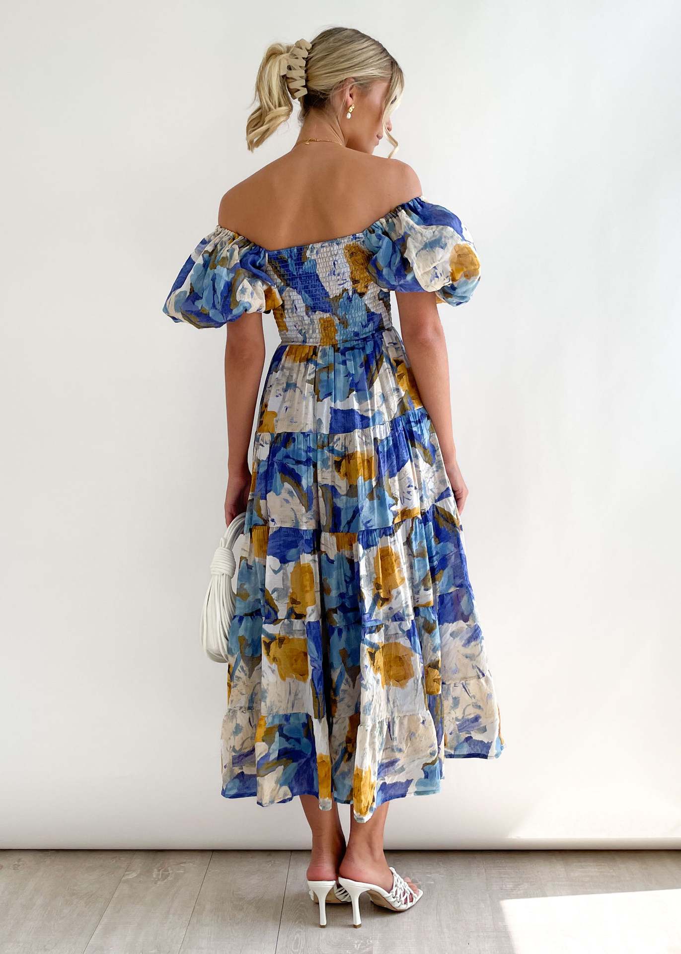 2023 summer new puff sleeve vacation slim long skirt hot girl high waist one-shoulder print dress