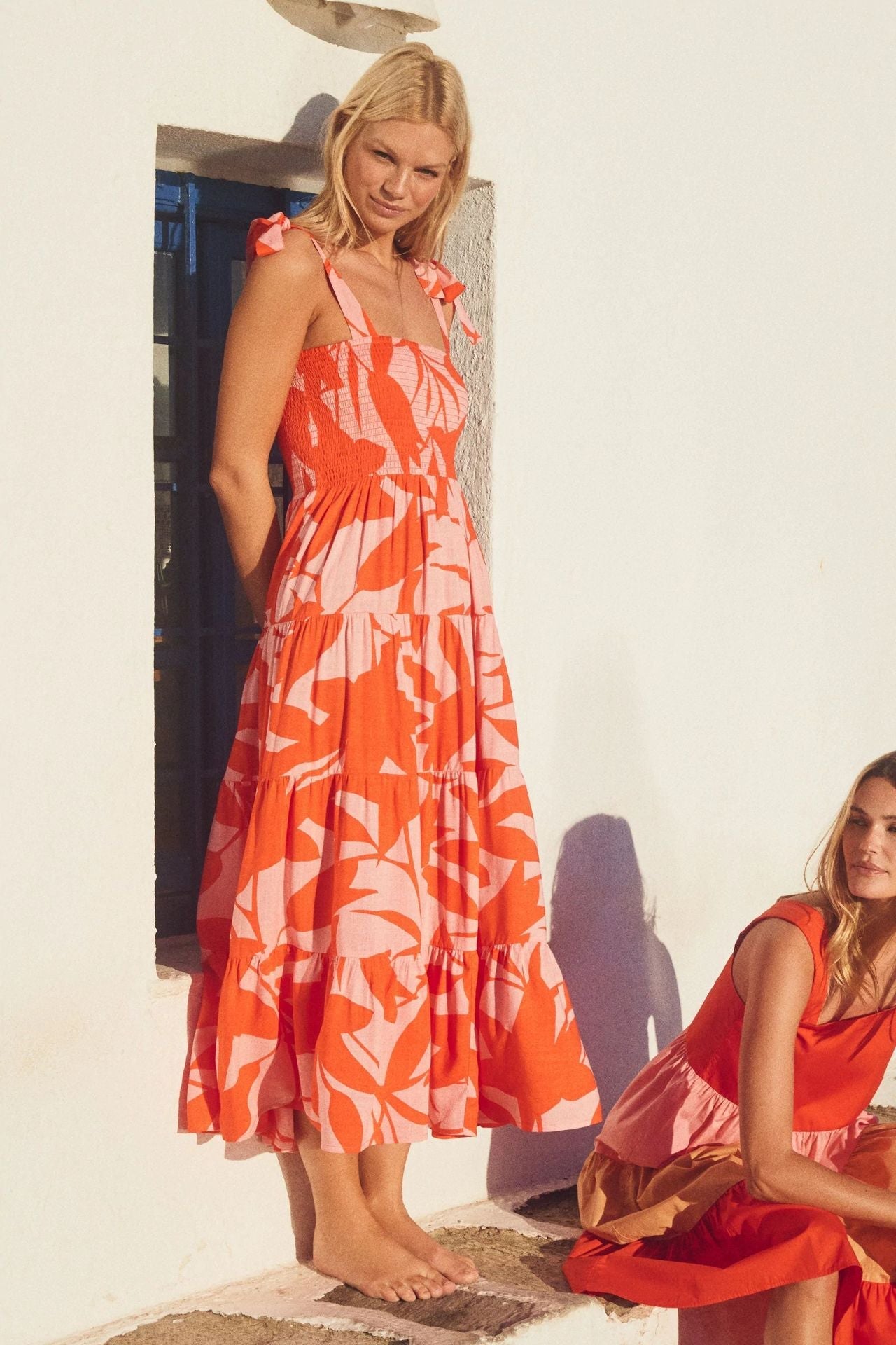 2023 spring and summer new personality skirt temperament elegant print sleeveless halter strap dress