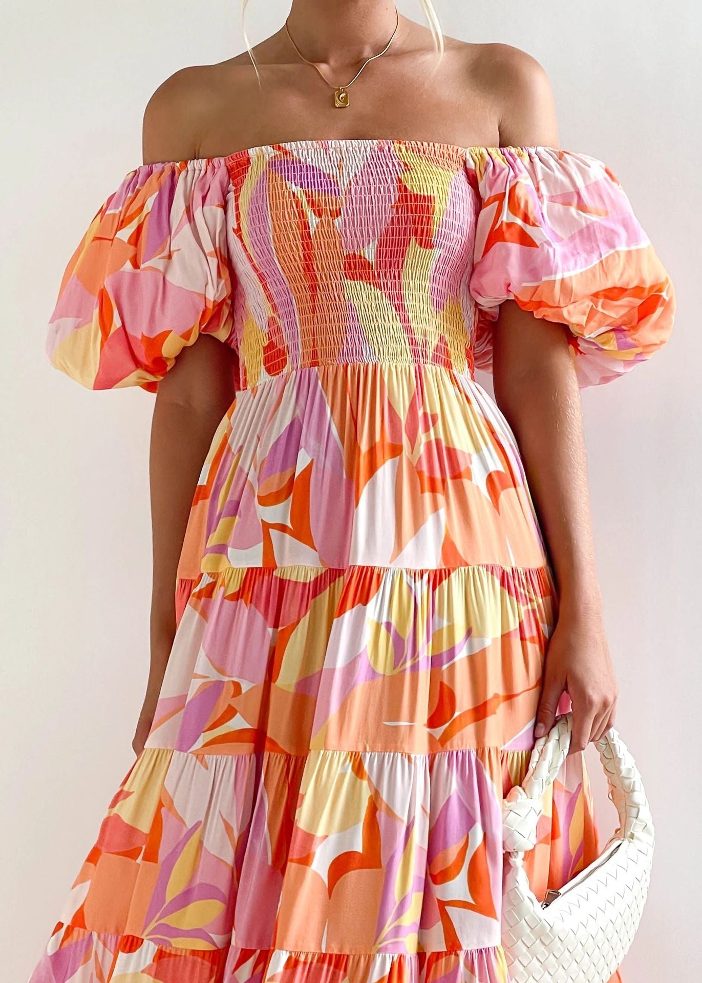 2023 summer new puff sleeve vacation slim long skirt hot girl high waist one-shoulder print dress