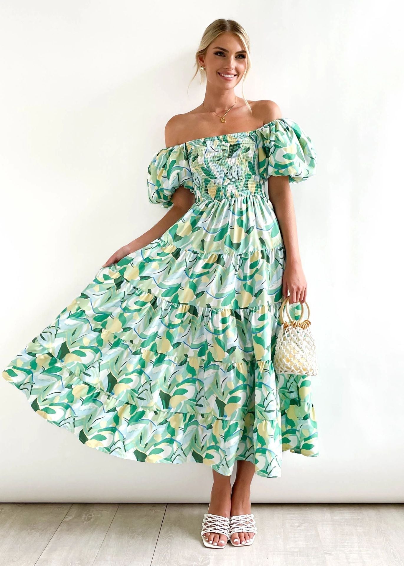 2023 summer new puff sleeve vacation slim long skirt hot girl high waist one-shoulder print dress